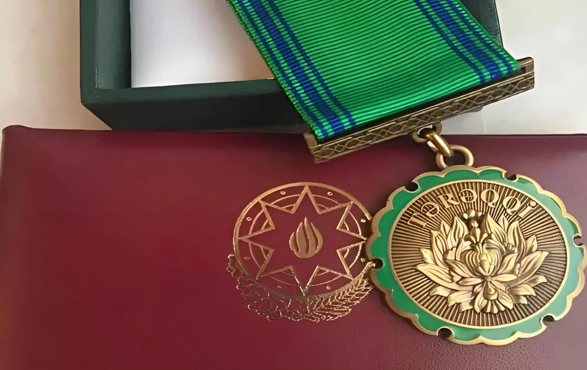 Prezident bir qrup şəxsi "Tərəqqi" medalı ilə təltif etdi - SİYAHI