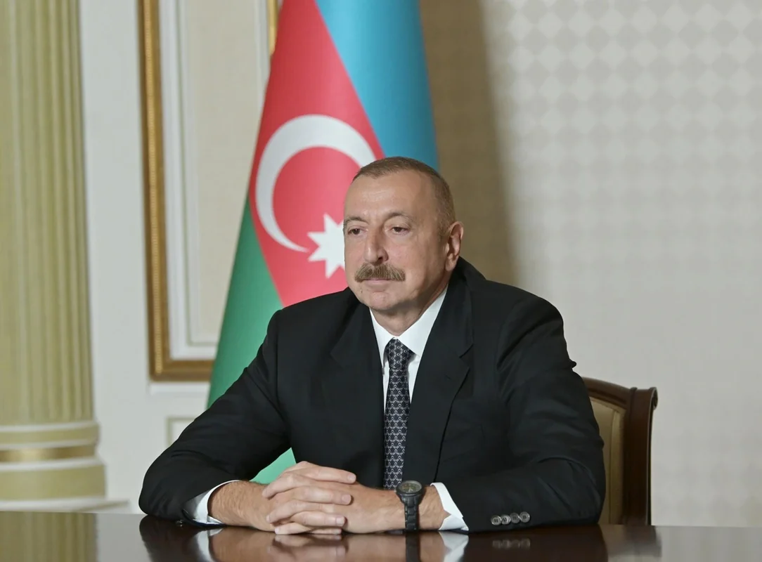 İlham Əliyev Bakıda keçirilən beynəlxalq görüşün iştirakçılarına müraciət ünvanlayıb